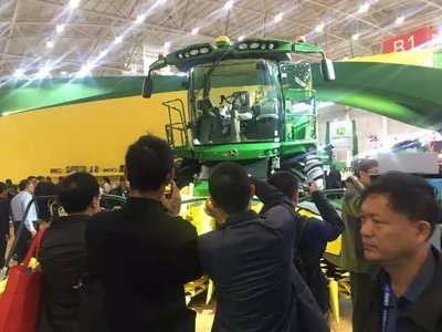 約翰迪爾全線解決方案閃耀全國(guó)農(nóng)機(jī)展
